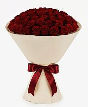 Букет 101 Бордовая роза Блэк Бакарра в Новотроицке