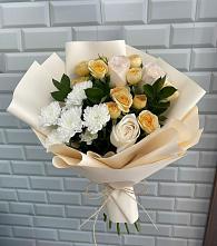 Букет цветов из:  Розы и Хризантемы в Новотроицке
