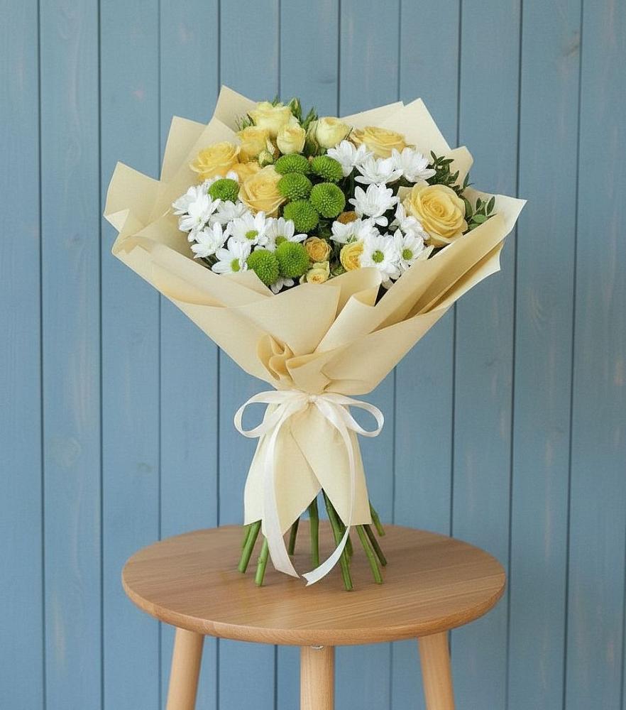 Букет цветов из: Хризантемы и Розы в Новотроицке