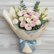 Букет цветов из:  Лизиантусы в Новотроицке