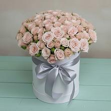 Цветочная композиция из Розы в шляпной коробке в Новотроицке