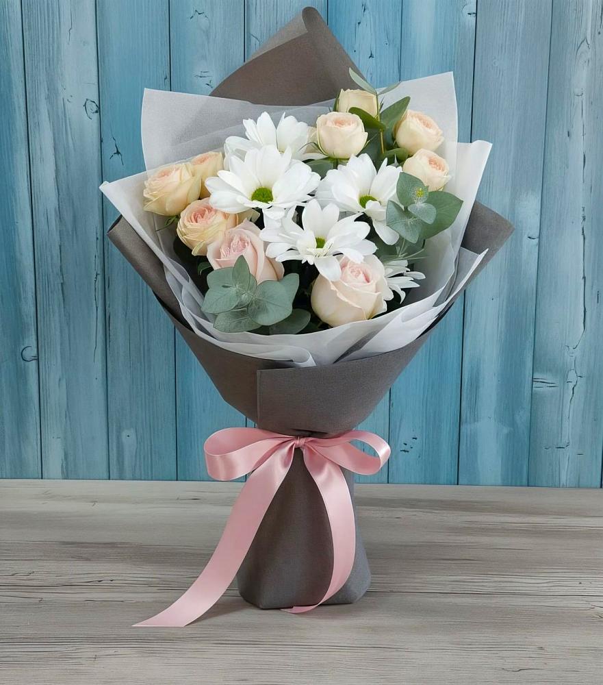 Букет цветов из: Хризантемы и Розы в Новотроицке