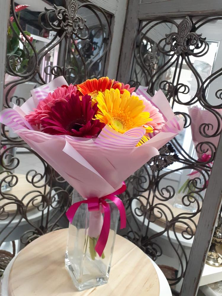 Букет цветов из: Герберы в Новотроицке