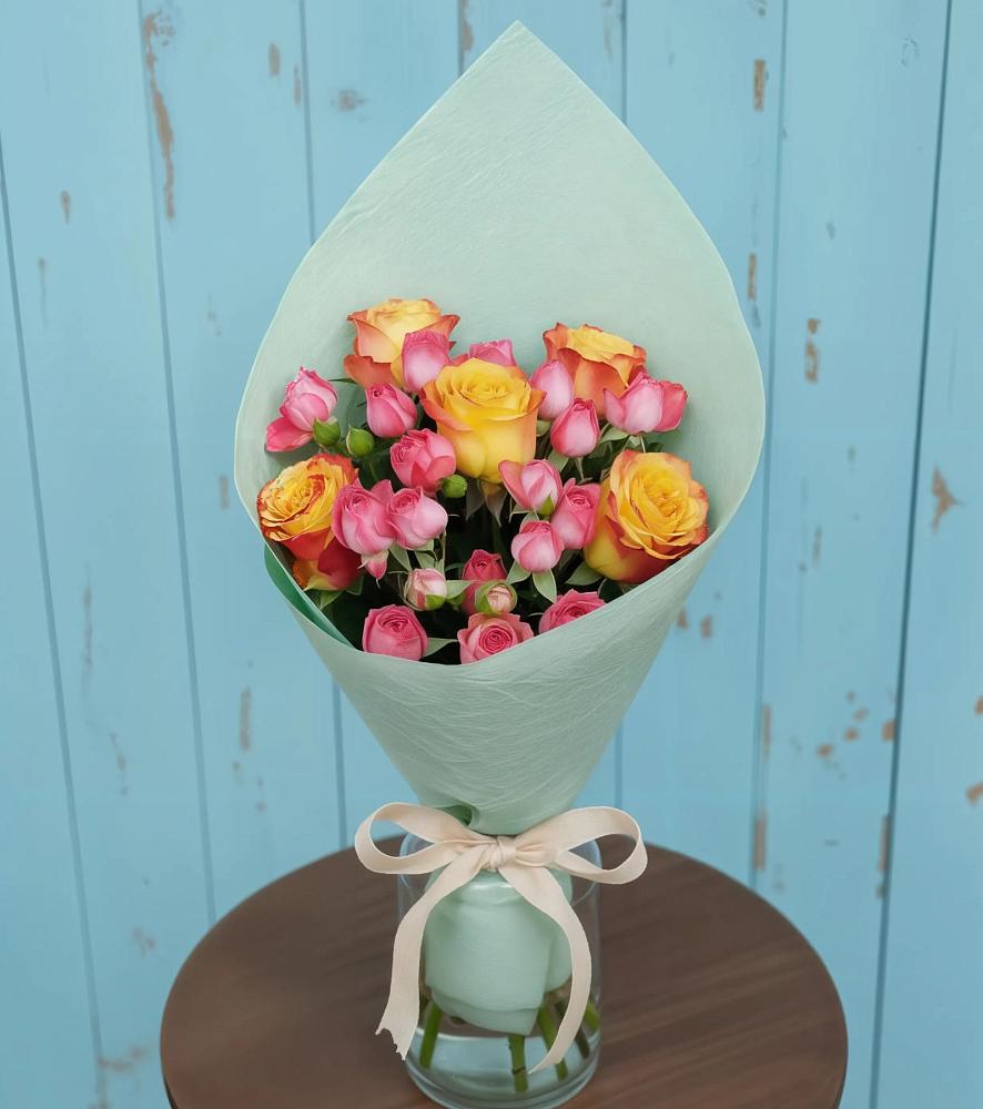 Букет цветов из: Розы в Новотроицке