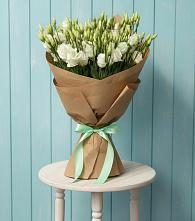 Букет цветов из:  Лизиантусы в Новотроицке