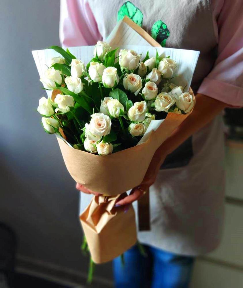 Букет цветов из: Розы в Новотроицке