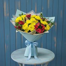 Букет цветов из:  Альстромерии и Хризантемы в Новотроицке