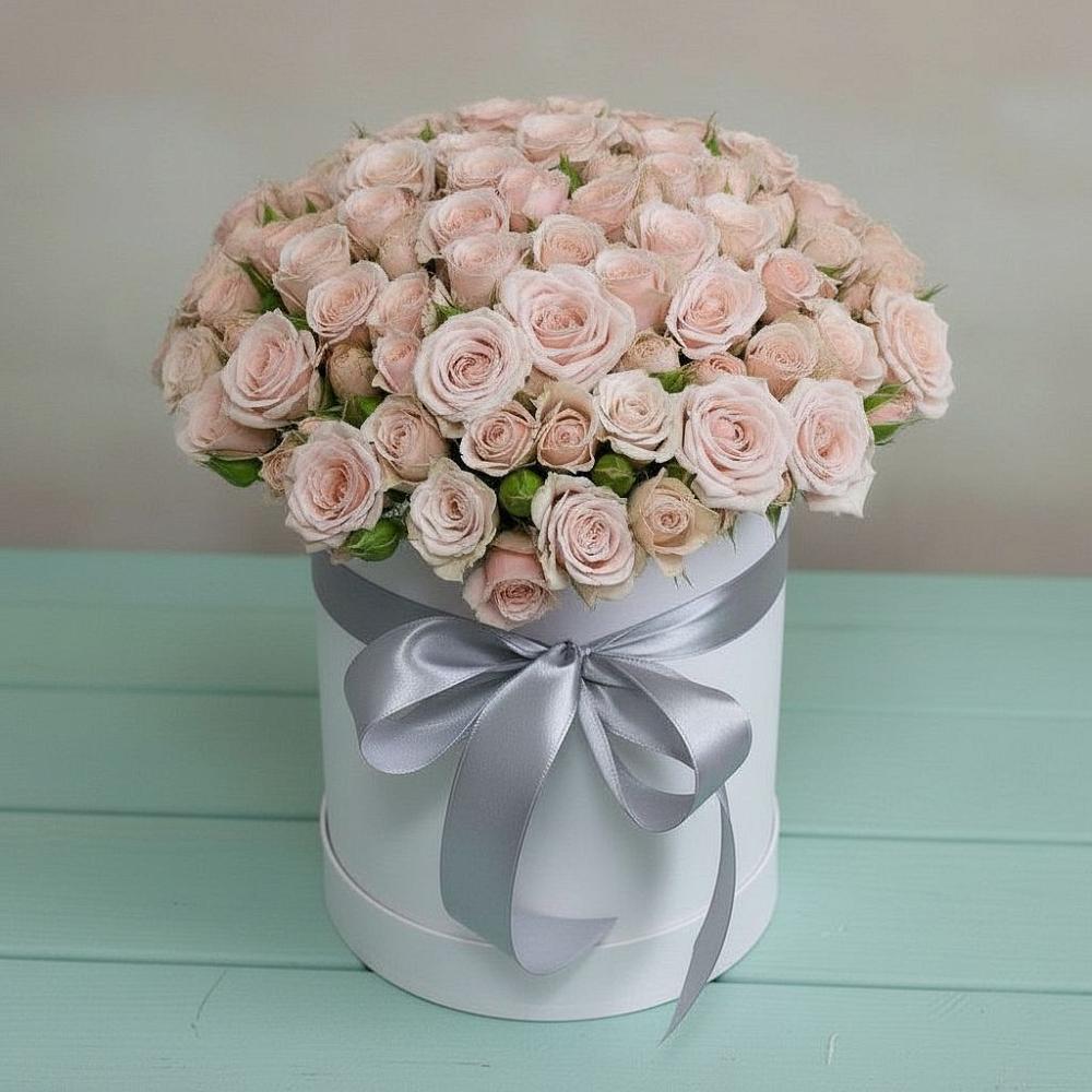 Цветочная композиция из Розы в шляпной коробке в Новотроицке